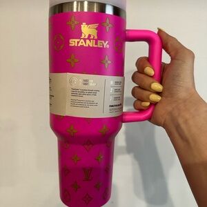 Stanley Fuchsia Travel Mug with Gold Details